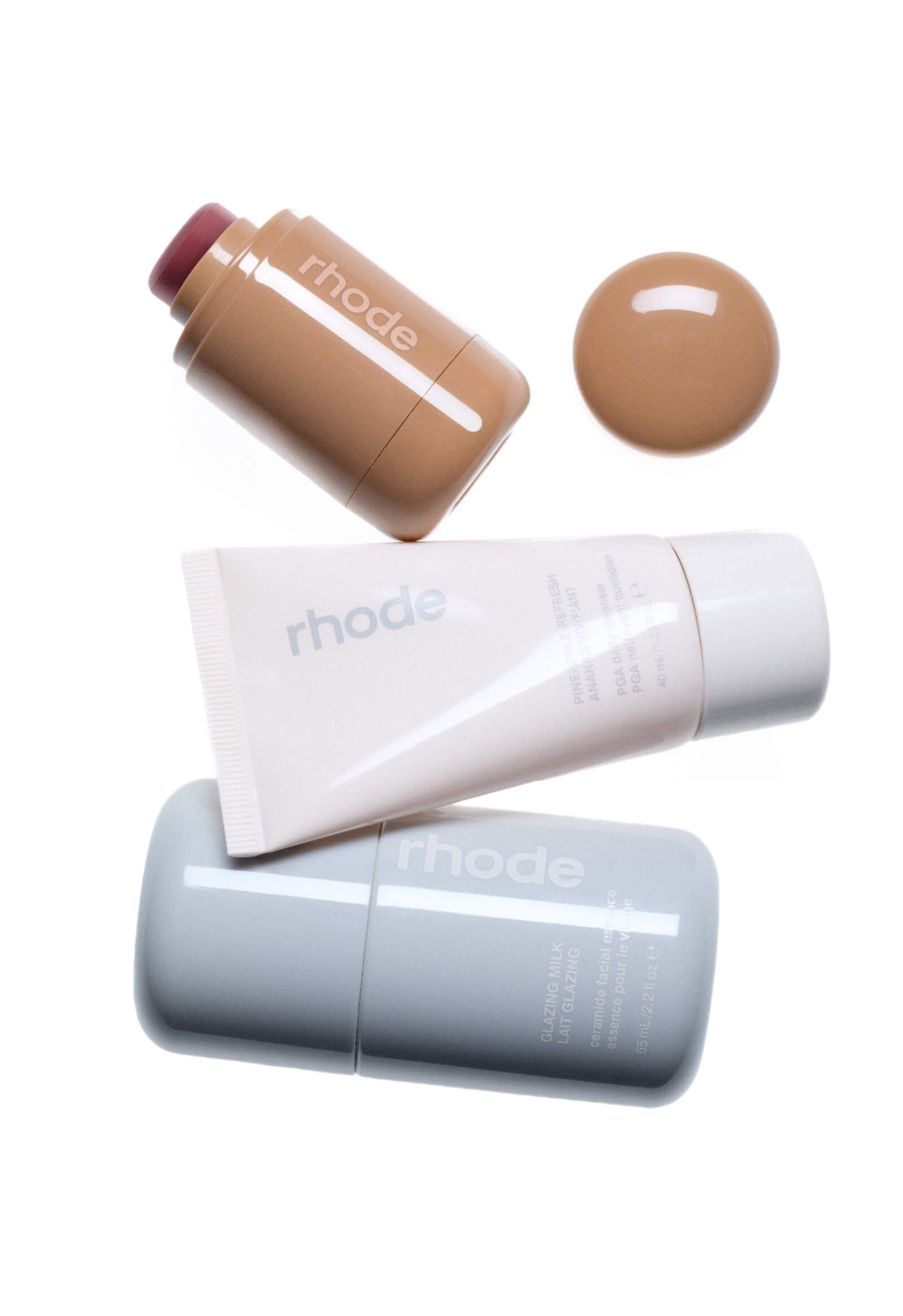 Alternative view of the glam on + off set