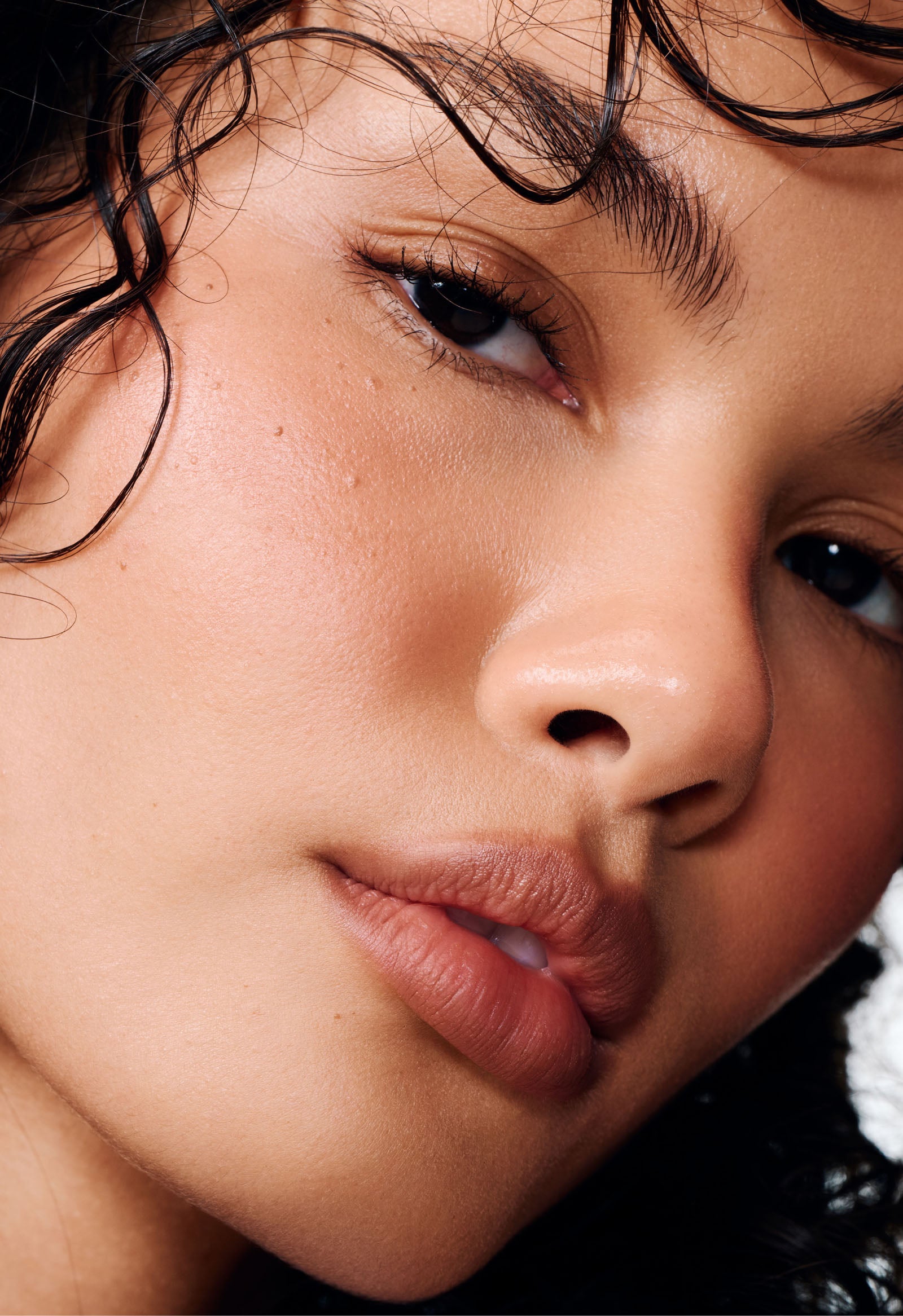 Alternative view of peptide lip shape twist